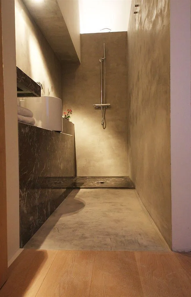 ****  Hotel Kaai 11 à Anvers Belgique